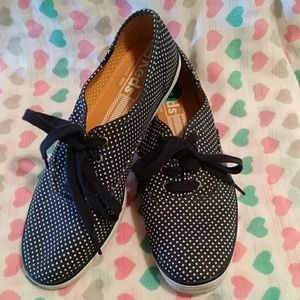 Polka dot KEDS